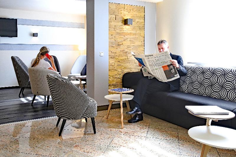 Tulip Inn Frankfurt Airport - Lobi