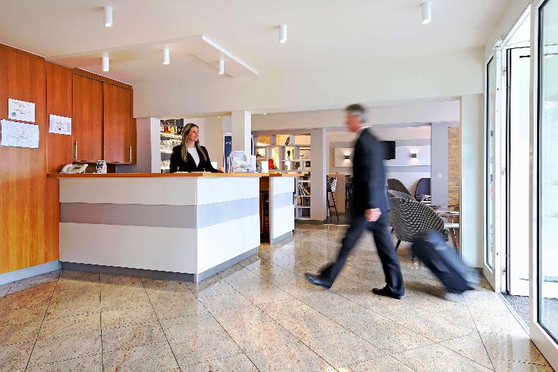 Tulip Inn Frankfurt Airport - Lobi