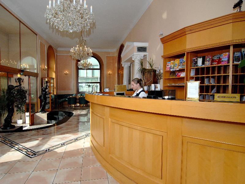 Hotel Opera Prague - Lobi