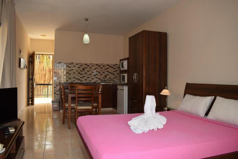 Anna Hotel Apartments - Genel