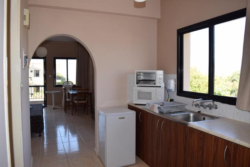 Anna Hotel Apartments - Genel