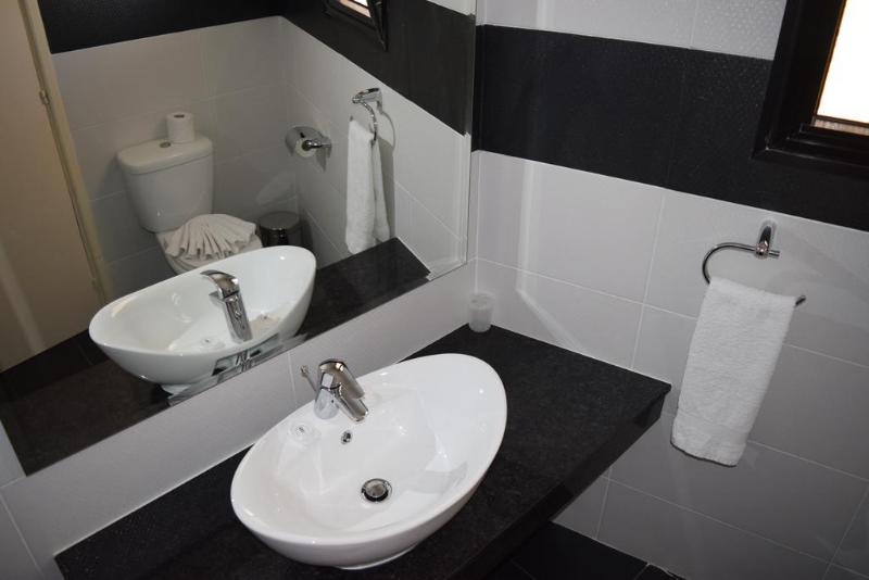 Anna Hotel Apartments - Genel