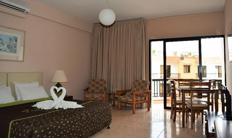 Anna Hotel Apartments - Oda