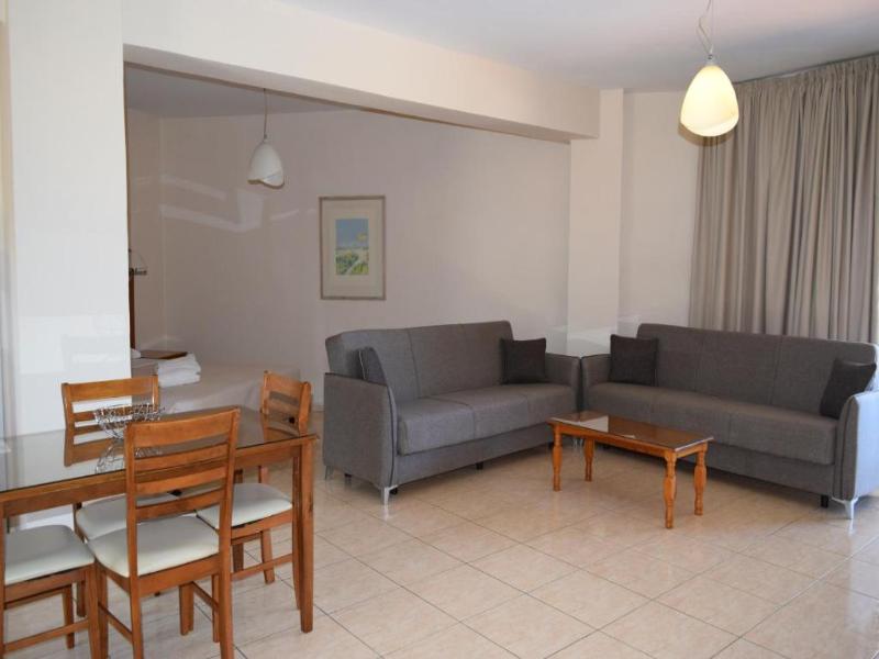 Anna Hotel Apartments - Oda