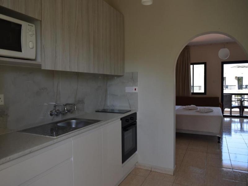 Anna Hotel Apartments - Oda