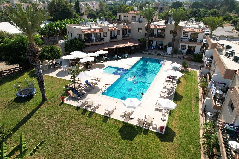Anna Hotel Apartments - Havuz