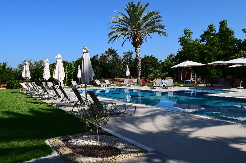 Anna Hotel Apartments - Havuz