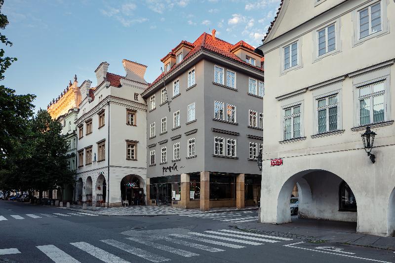 Perla Hotel Prague - Genel