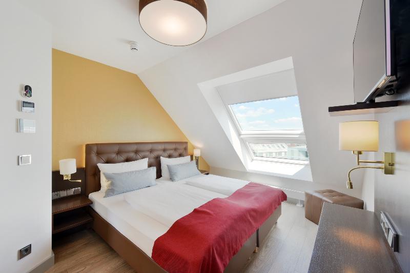 KOOS Hotel&Apartments - Oda