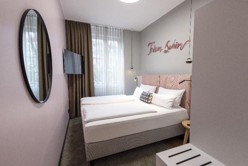KOOS Hotel&Apartments - Oda