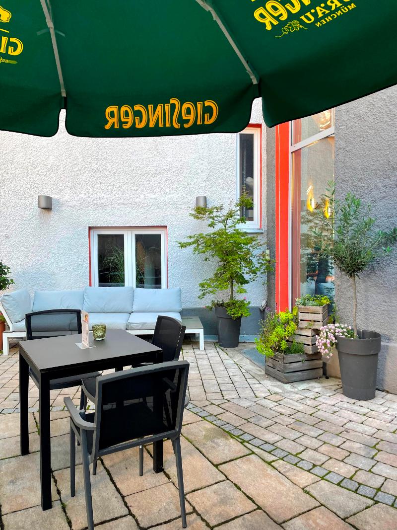 KOOS Hotel&Apartments - Teras