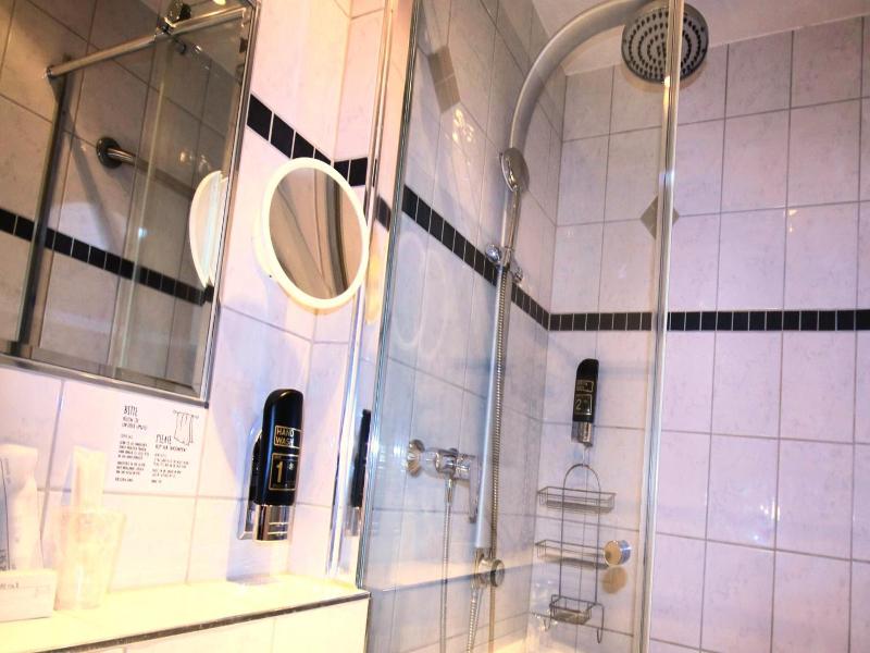 Comfort Hotel Bad Homburg - Genel