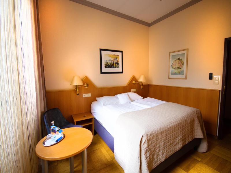 Comfort Hotel Bad Homburg - Genel