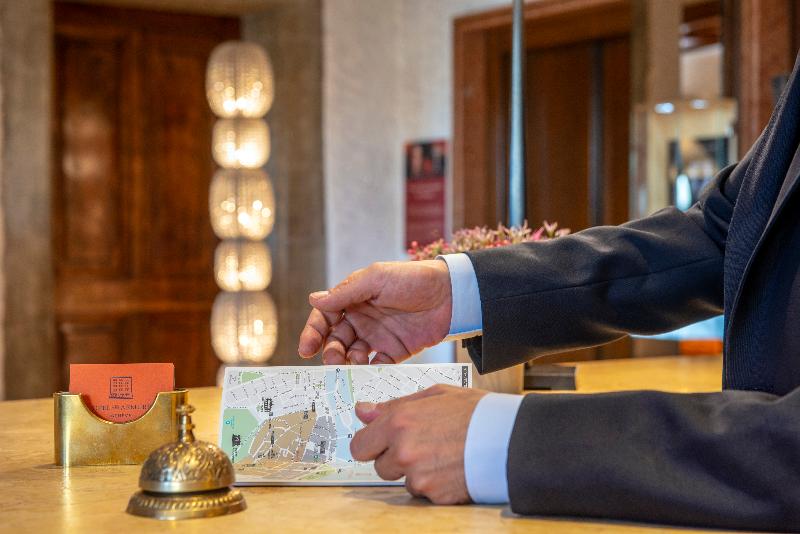 Hotel Les Armures - Lobi