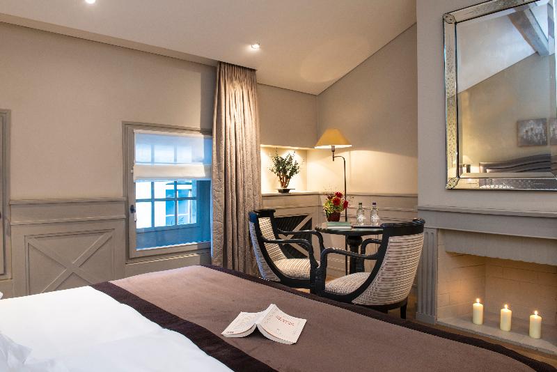Hotel Les Armures - Oda