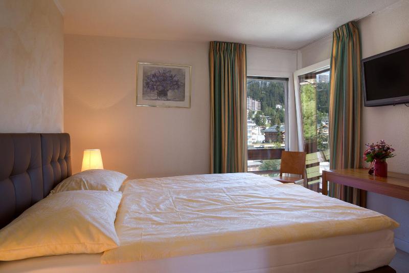 Helvetia Intergolf - Hotel & Apparthotel - Oda