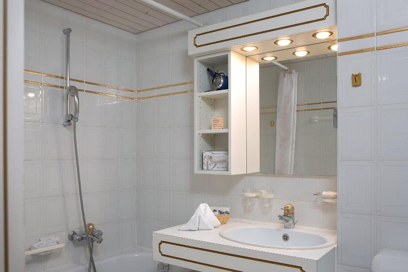 Helvetia Intergolf - Hotel & Apparthotel - Oda