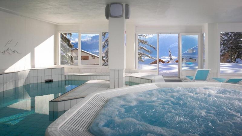 Helvetia Intergolf - Hotel & Apparthotel - Havuz