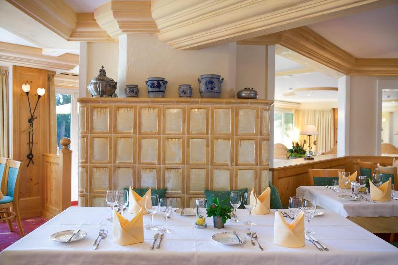 Helvetia Intergolf - Hotel & Apparthotel - Restoran