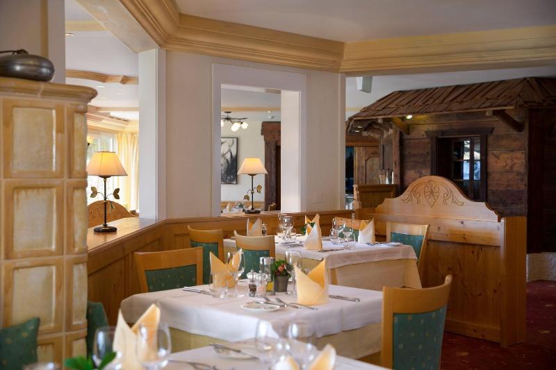 Helvetia Intergolf - Hotel & Apparthotel - Restoran