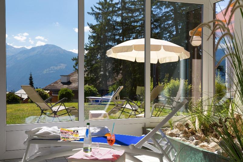 Helvetia Intergolf - Hotel & Apparthotel - Teras