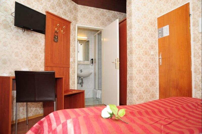 Hotel Pension Andreas - Oda
