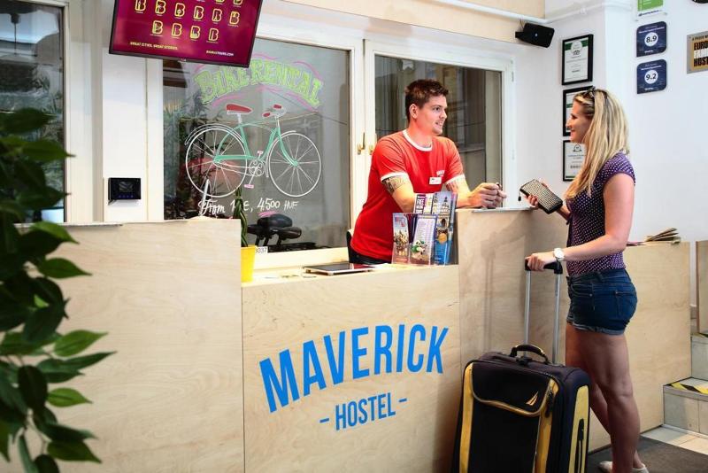 Maverick Hostel & Ensuites - Lobi