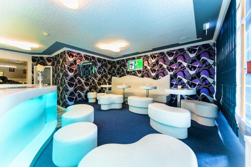 Hotel Vienna - Lobi