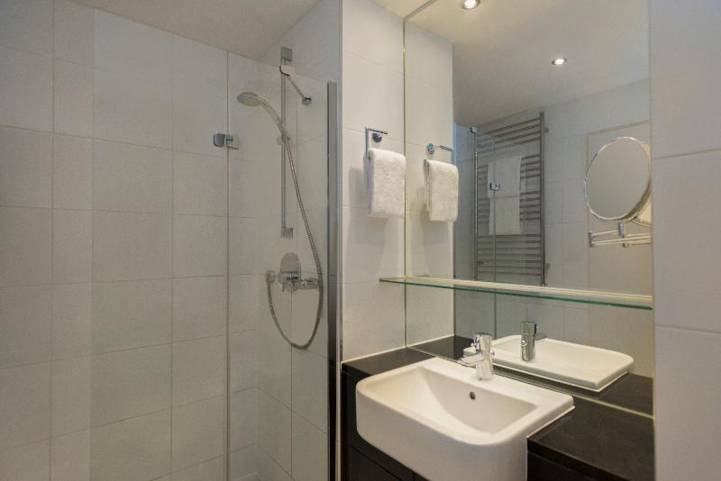 Adina Apartment Hotel Berlin Checkpoint Charlie - Oda