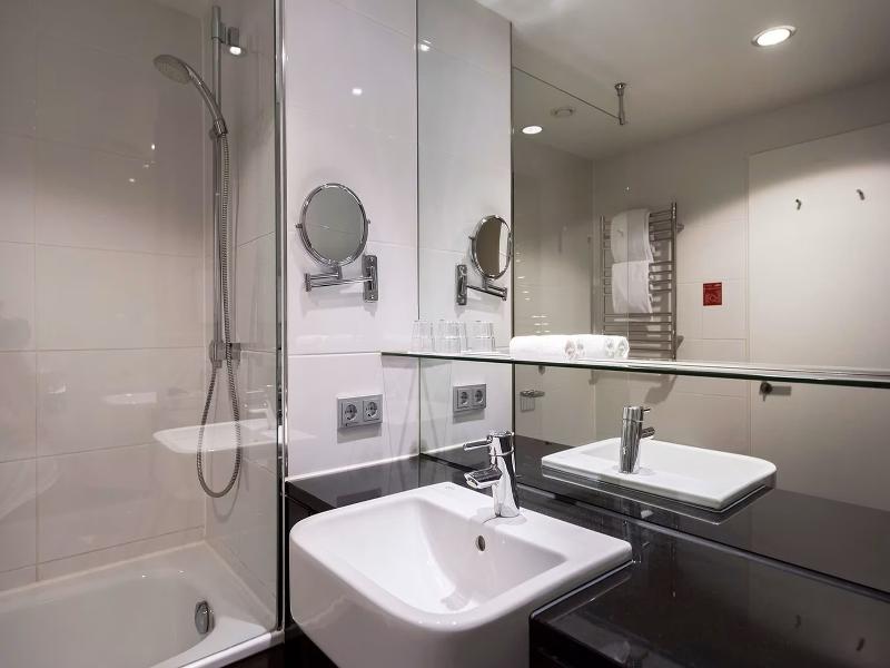Adina Apartment Hotel Berlin Checkpoint Charlie - Oda