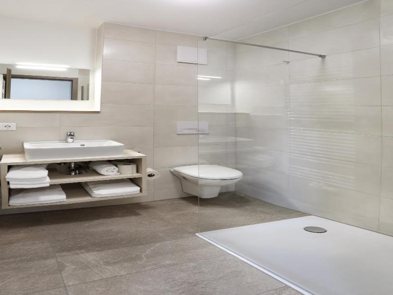 Adina Apartment Hotel Berlin Checkpoint Charlie - Oda