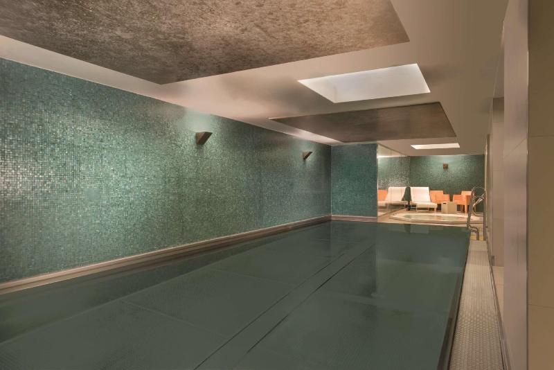 Adina Apartment Hotel Berlin Checkpoint Charlie - Havuz