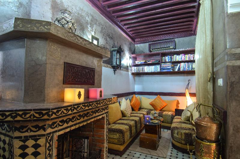 Riad Ben Tachfine - Genel