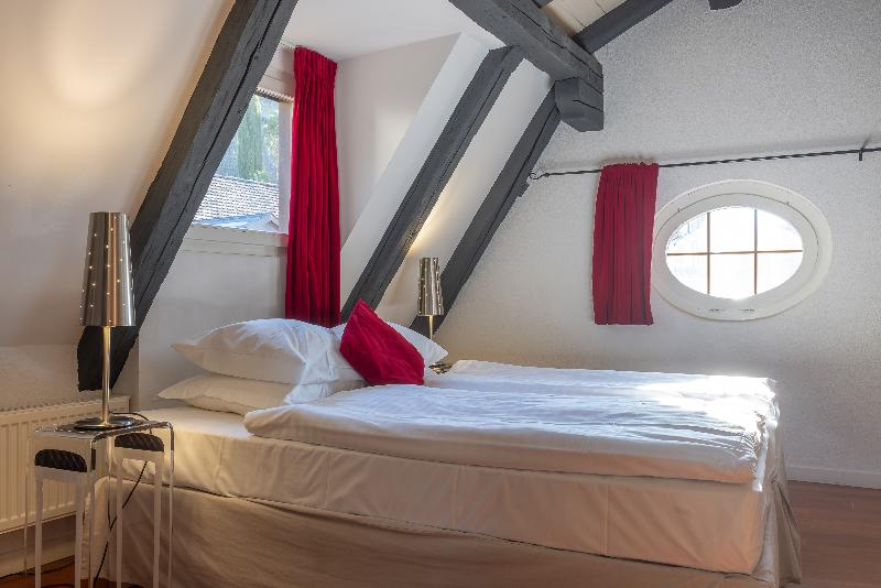 Tralala Hotel Montreux - Oda