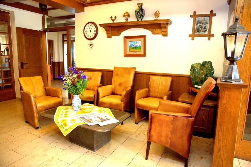 Airport Hotel Walldorf - Lobi