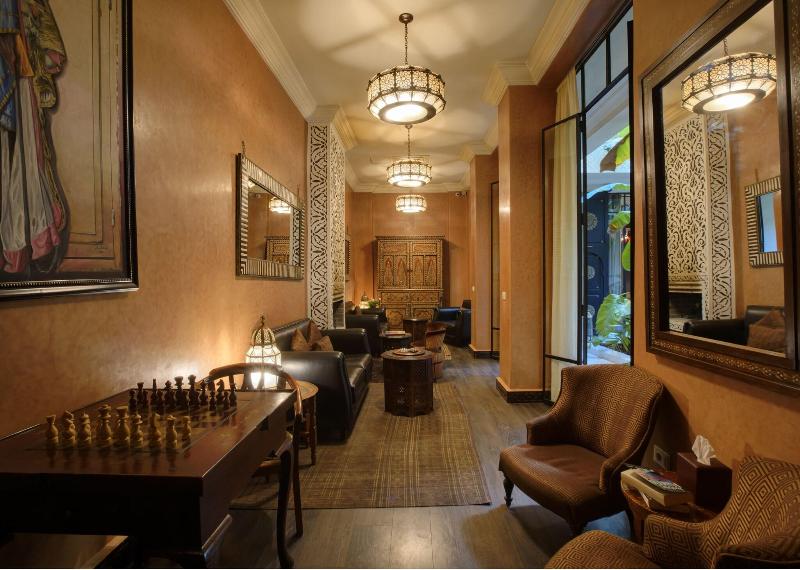 Riad Kheirredine - Lobi
