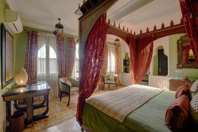 Riad Kheirredine - Oda