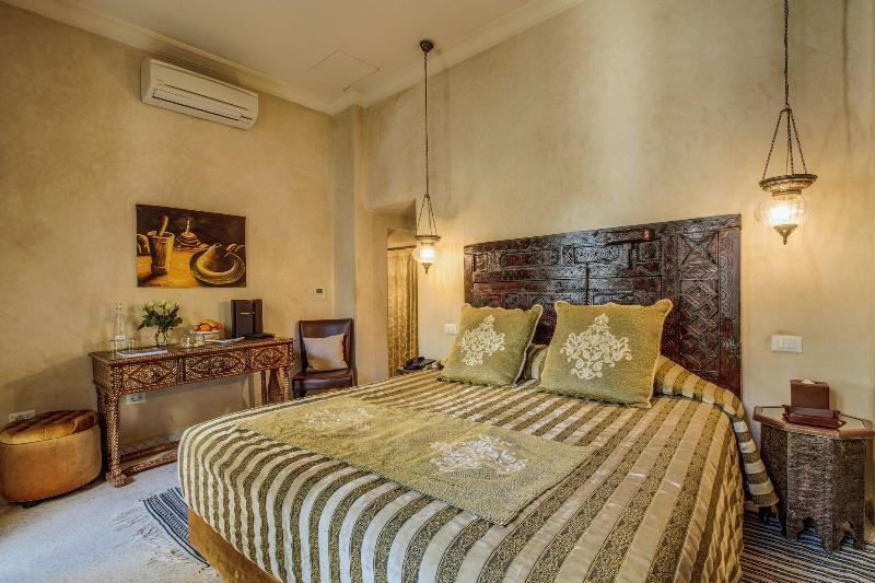 Riad Kheirredine - Oda