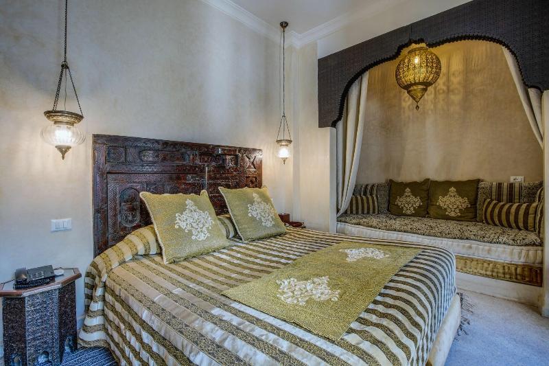 Riad Kheirredine - Oda
