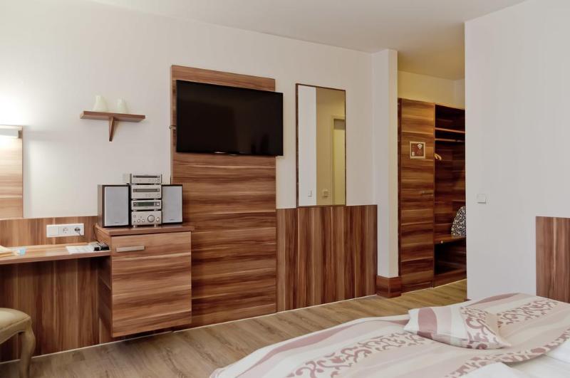 Astor Hotel - Genel
