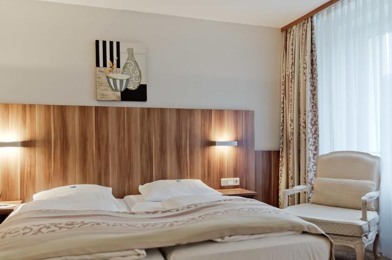 Astor Hotel - Genel