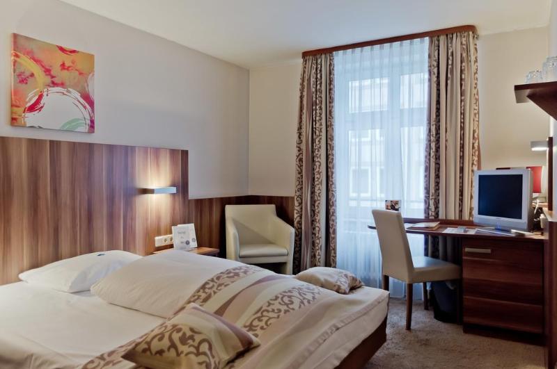Astor Hotel - Genel