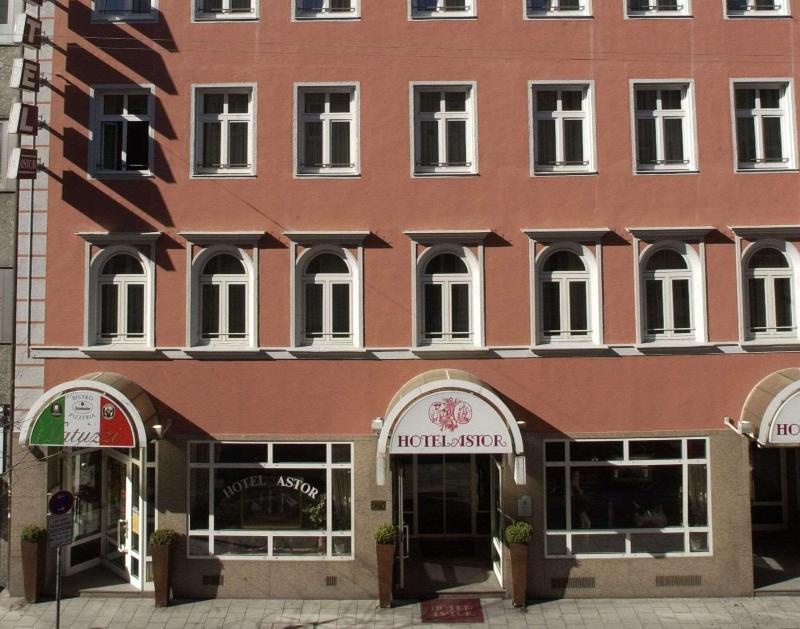 Astor Hotel - Genel