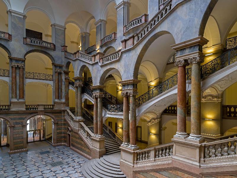 Astor Hotel - Genel