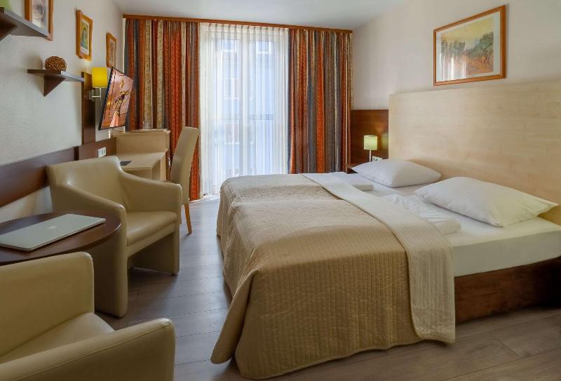 Astor Hotel - Oda