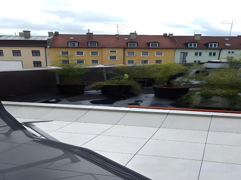 Hotel Montree - Genel