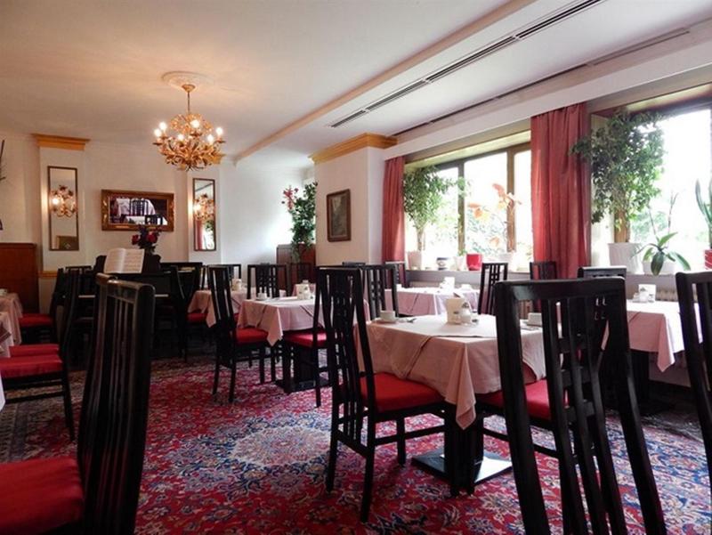 Hotel Montree - Restoran