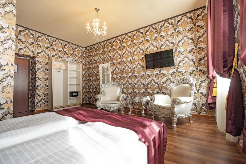 Hotel Urania - Oda
