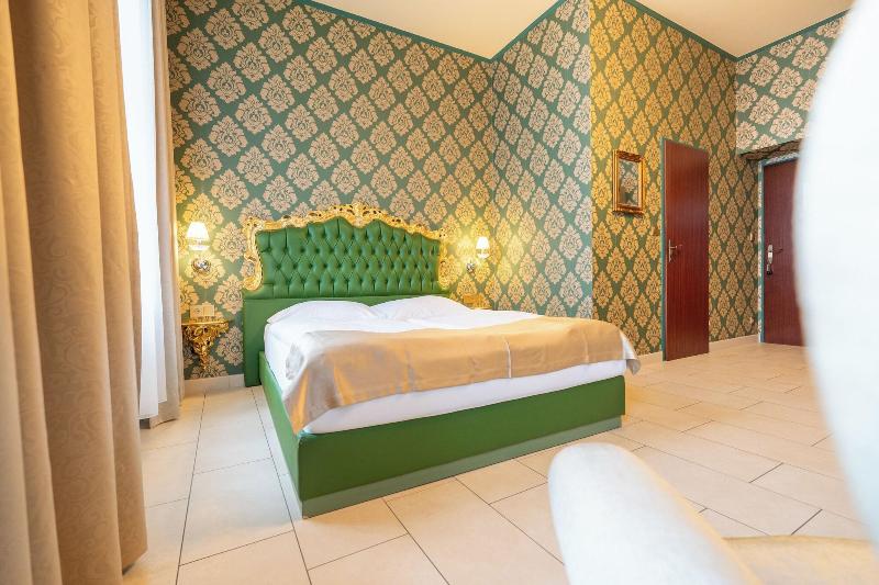 Hotel Urania - Oda