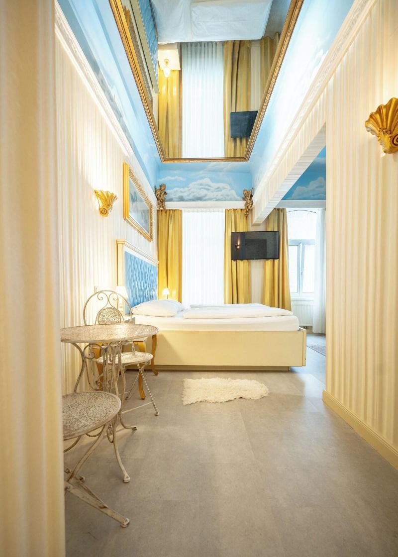 Hotel Urania - Oda